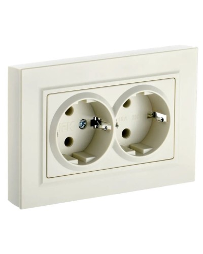 Розетка 2-местная с з/к РСш12-3-БрКр бежевый BRITE (BR-R24-16-K10-F). Розетка с заземлением с защитными шторками в сборе. IEK в Астрахани